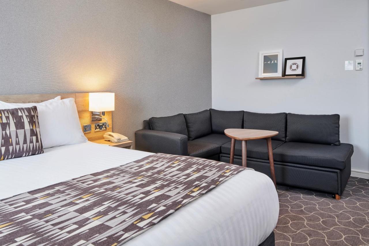 Holiday Inn Ellesmere Port/Cheshire Oaks By Ihg Ngoại thất bức ảnh