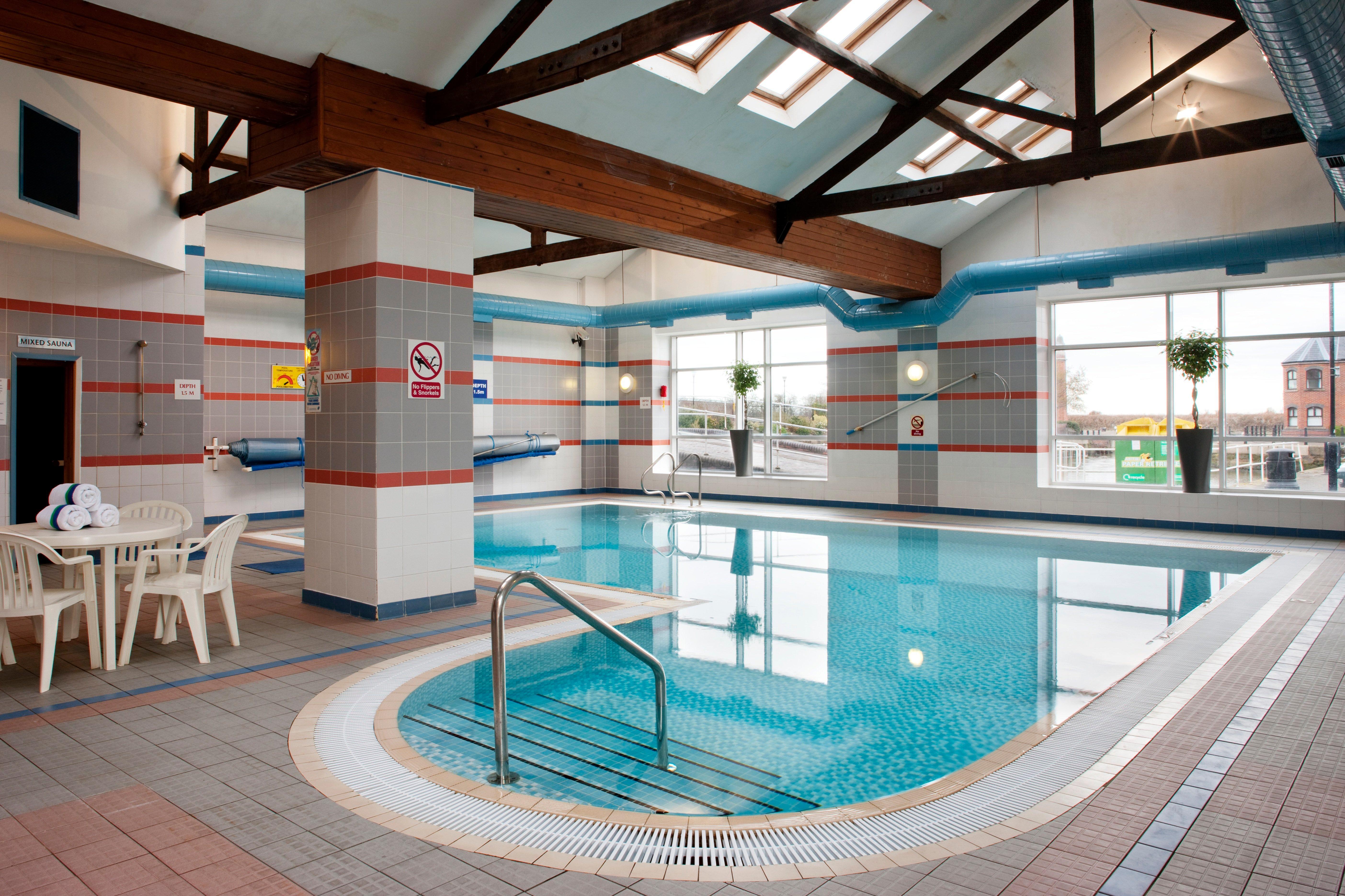Holiday Inn Ellesmere Port/Cheshire Oaks By Ihg Ngoại thất bức ảnh