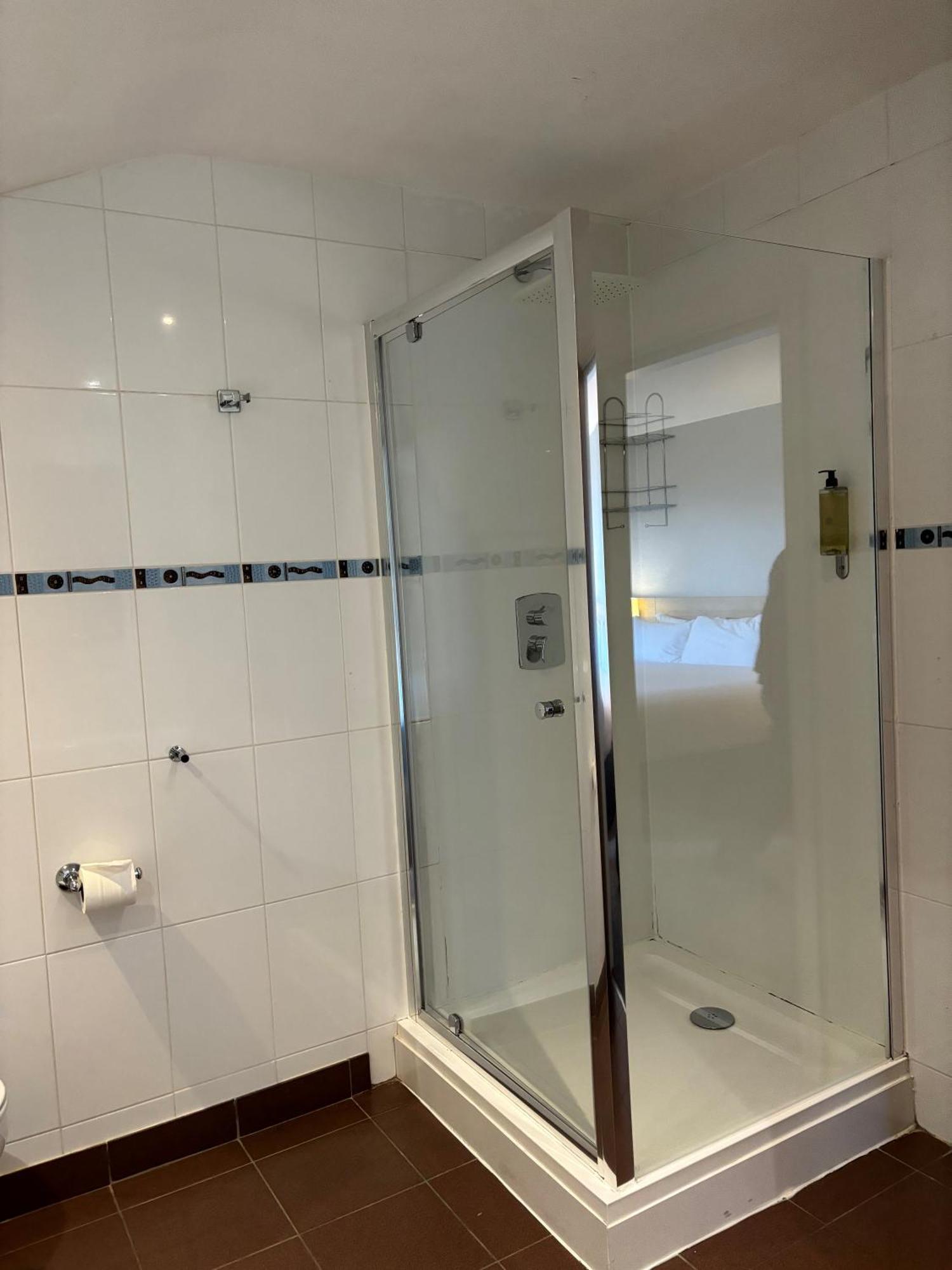Holiday Inn Ellesmere Port/Cheshire Oaks By Ihg Ngoại thất bức ảnh